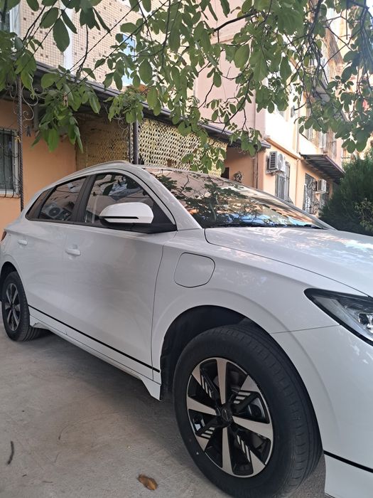 Продаётся BYD E2