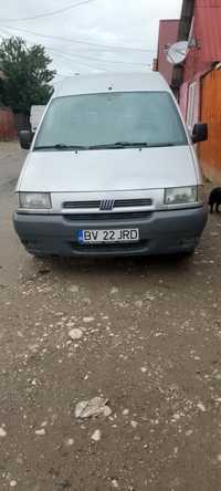 Vând o masină fiat scudo