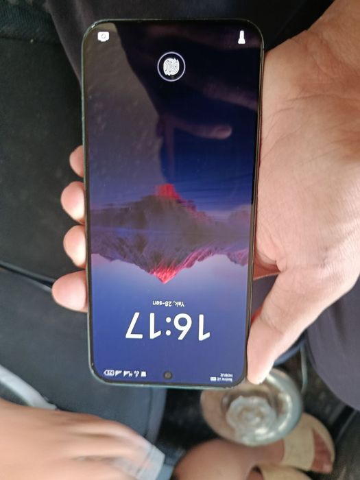 Huawei nova 12s.