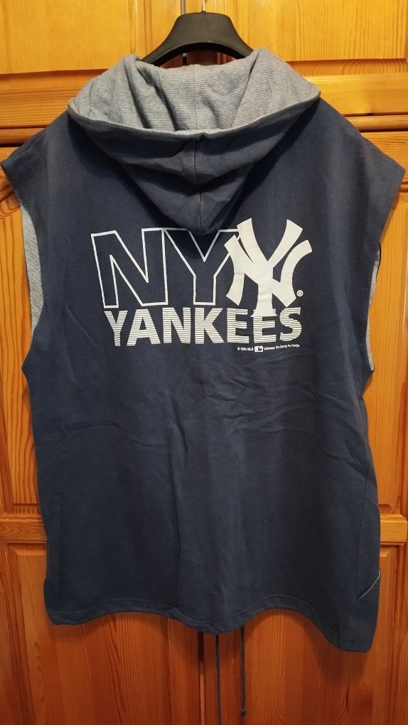 Спортен суичър на New York Yankee's,без ръкави,с качулка