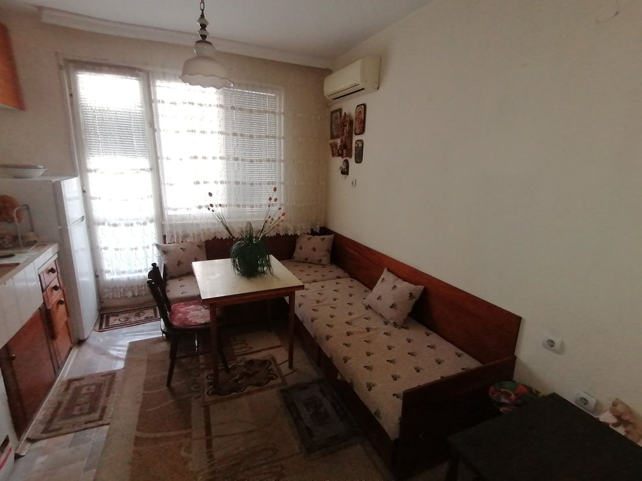 Дава се под наем Тристаен апартамент в Асеновград - 90 кв.м за 306 € - Снимка #6