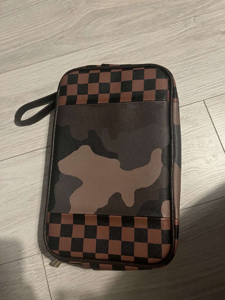Sprayground чанта