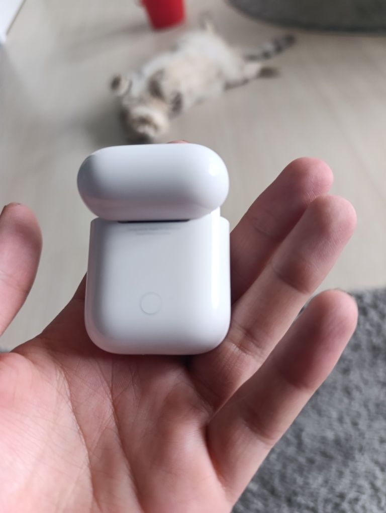 Airpods 2  оригинал