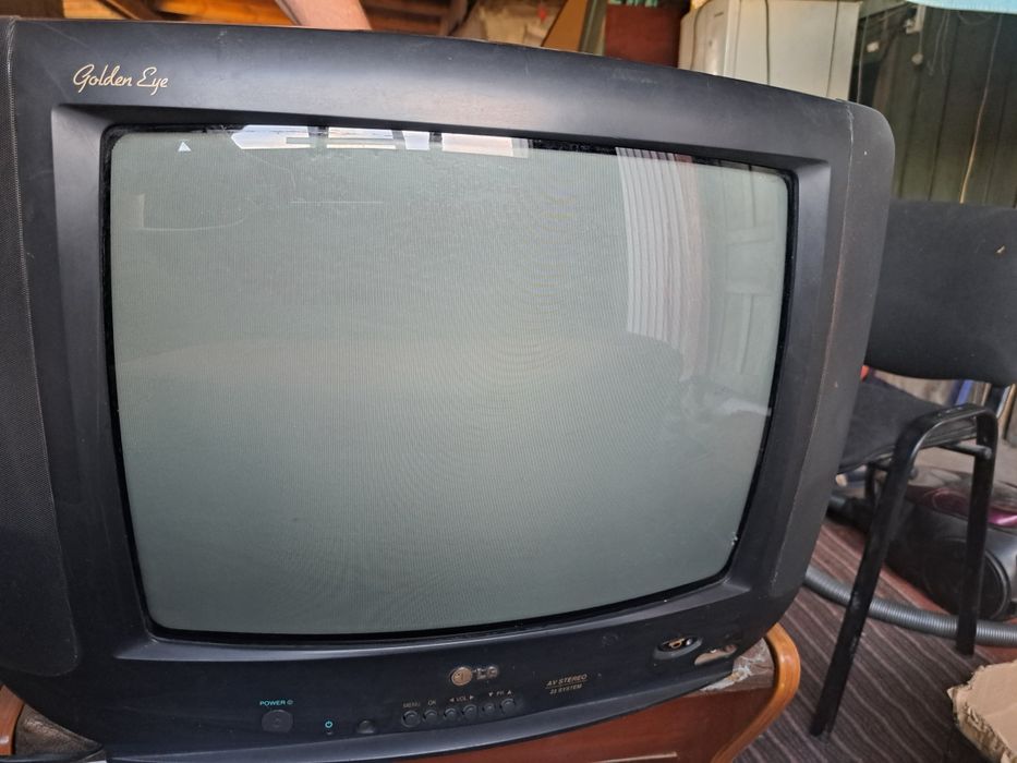 Продам телевизор