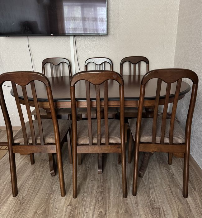 Продам стол со стульями