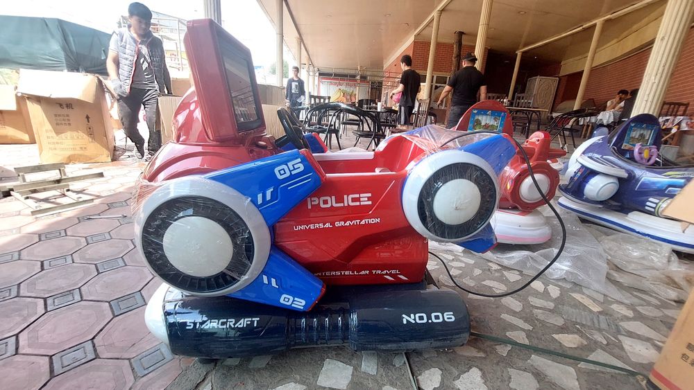 Angliya bayroqlik va samaliyot  poezdlar