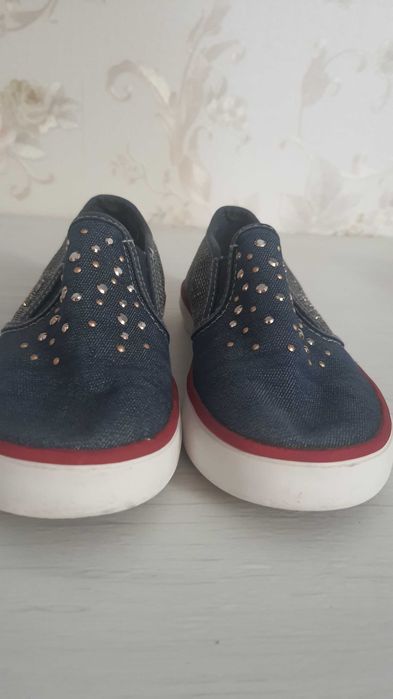 Adidasi GEOX RESPIRA marimea 30 - cal noi , impecabil