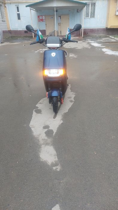 Скутер йадиа Е 8 С модил