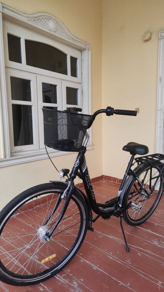 Velosiped sotuvda