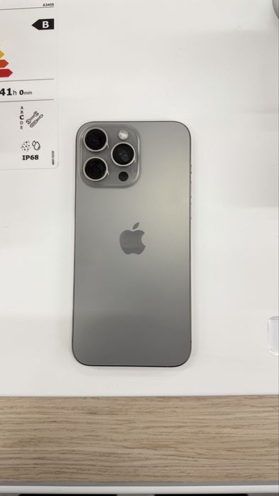 Vand iphone 15 pro max 256 GB