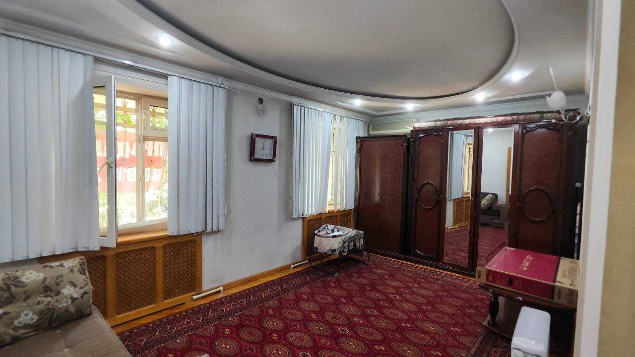 3-х Комнатная квартира Урда,Динамо, 1-Этаж/5 . 2-линия