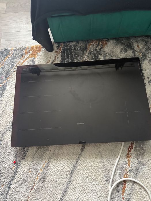 Plita pe inductie seria 8 Bosh defecta