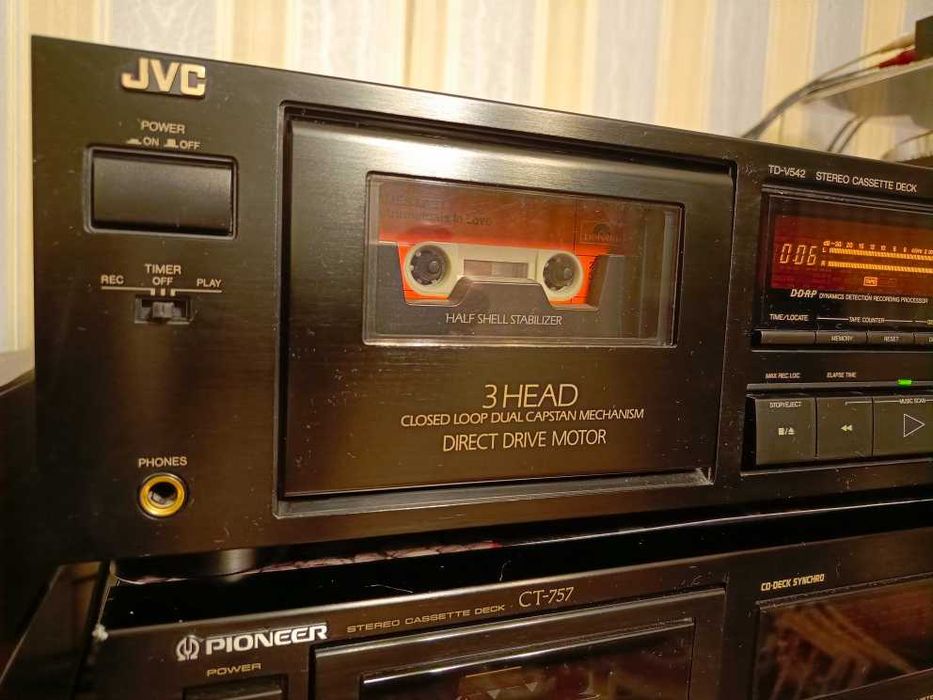 Кассетная приставка JVC TD-V542