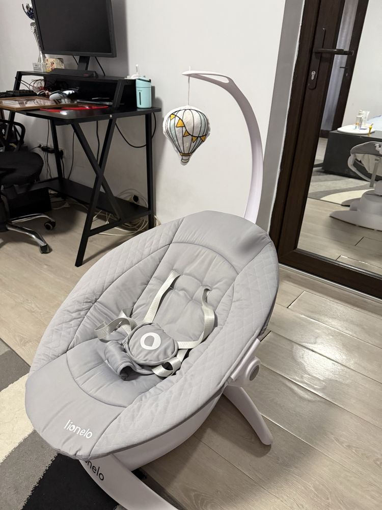 Balansoar/leagan electric bebelusi Lionelo Iris, rotire 360