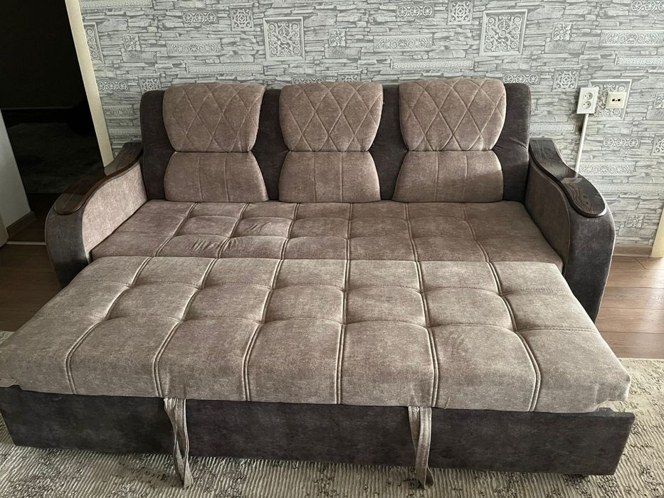 Продам диван в отличном состоянии