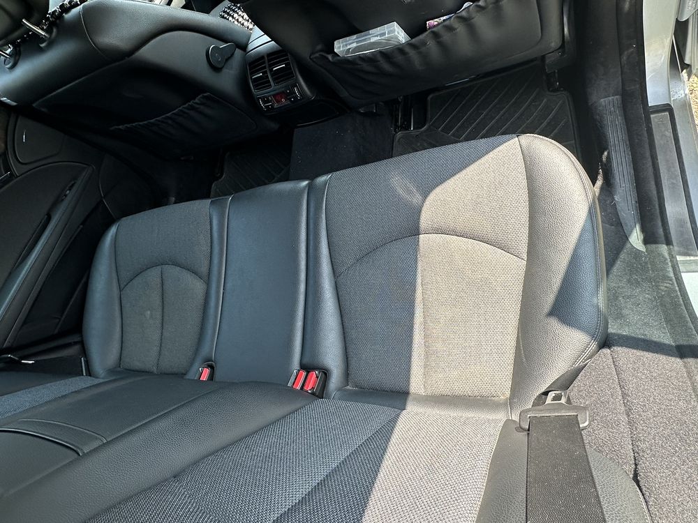 Mercedes-Benz E220