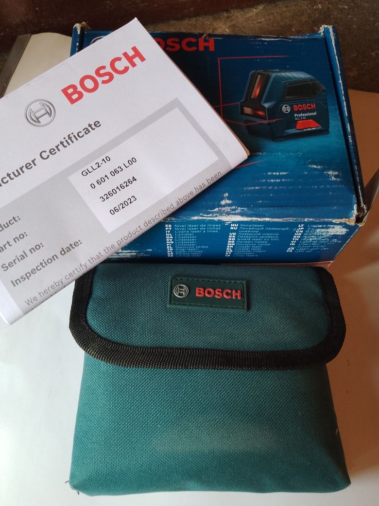 Bosch -лазерен нивелир и детектор