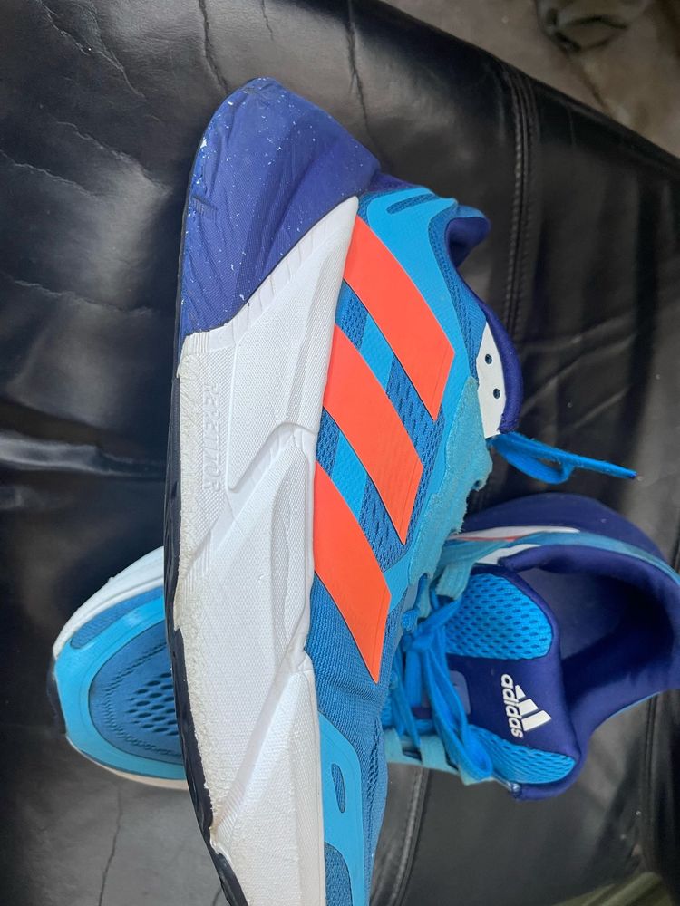 Vind pantof de alergare adidas