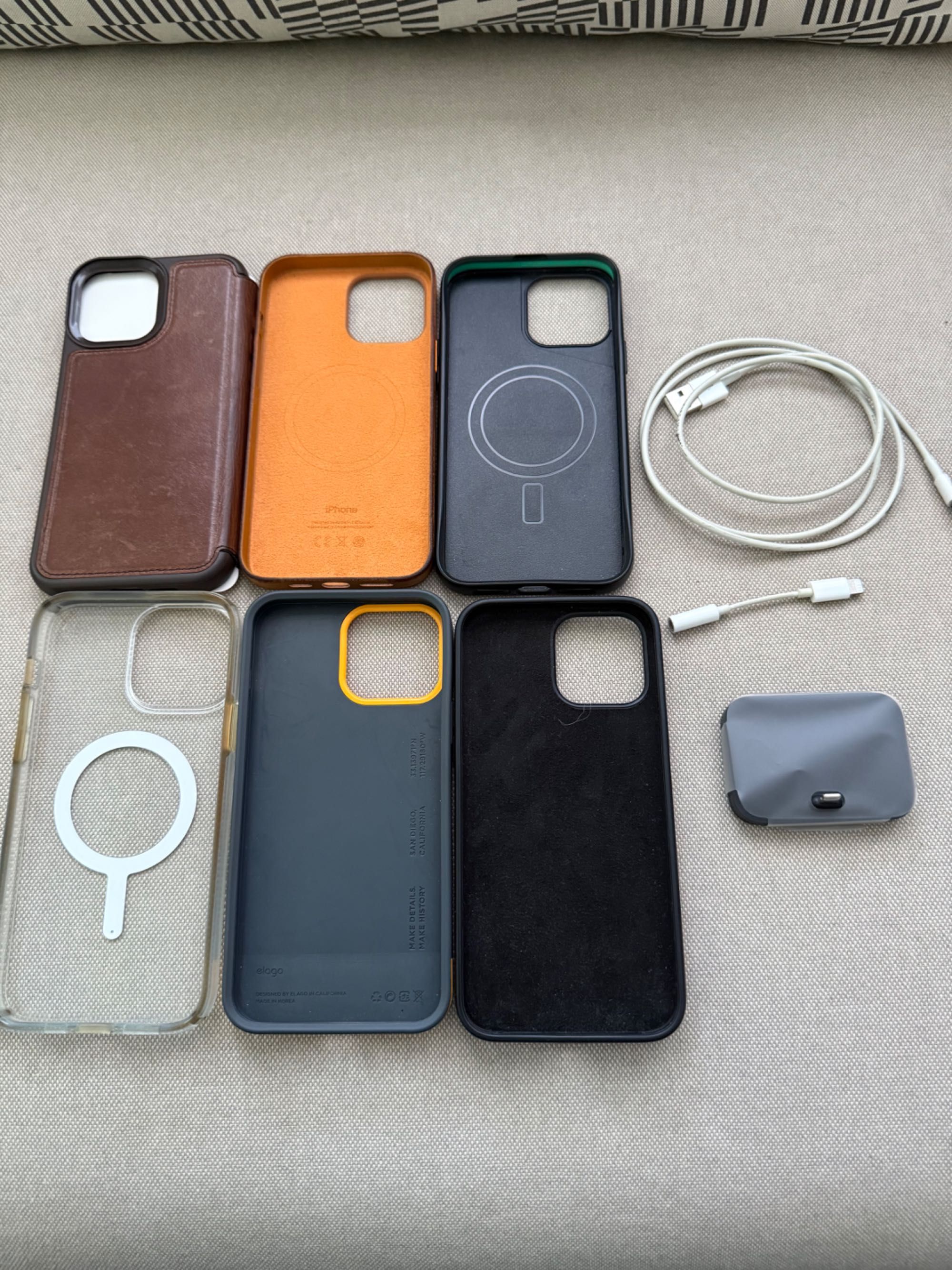 Продавам лот от аксесоари за Iphone