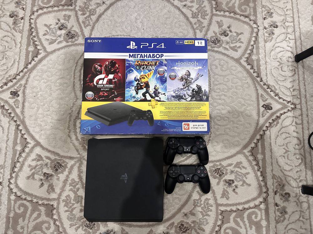 Sony Playstation 4 Slim 1Tb с играми