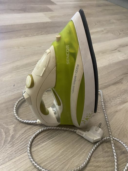 Продам рабочий утюг