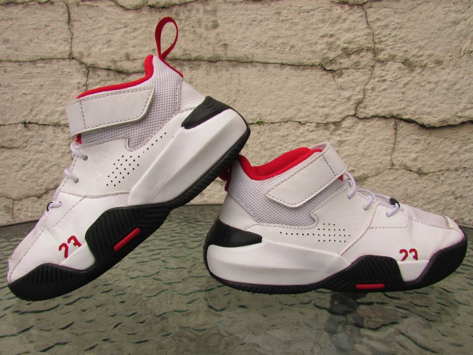 Детски маратонки Nike Air Jordan Stay Loyal 2