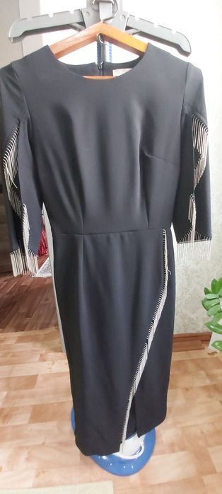 Продам платье бу