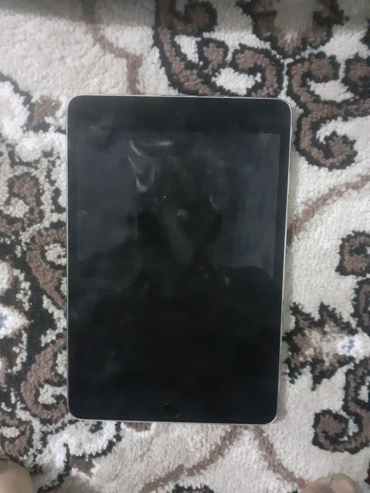 Ipad 4 mini sotiladi
