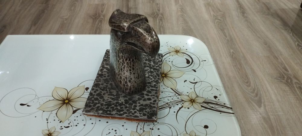 Продавам декоративен предмет