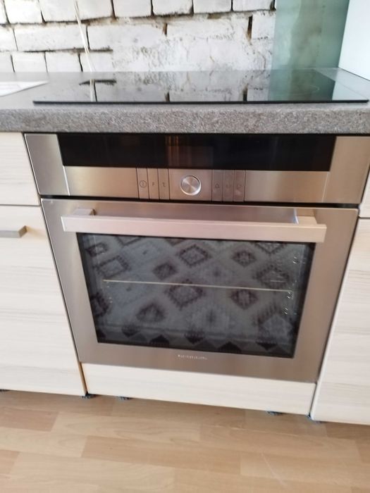 Кухня с електроуреди