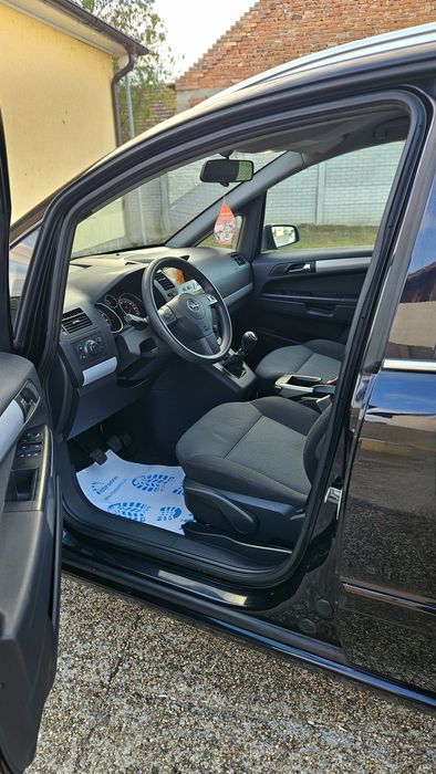 Opel Zafira Facelift  [Navigatie ,Bi Xenon, Scaune Încalzite ]