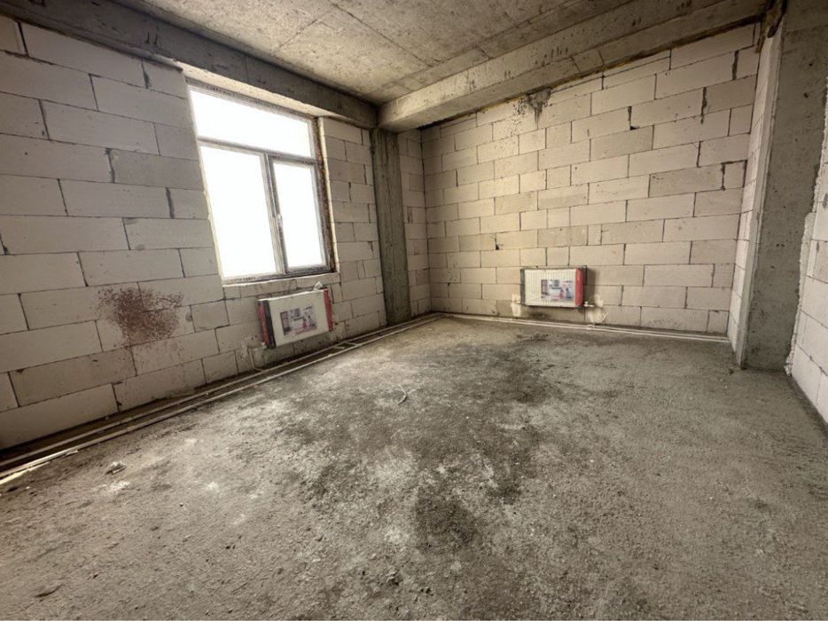 Срочно кв Жк “Parkent Plaza”  2/11/14 76м2 коробка