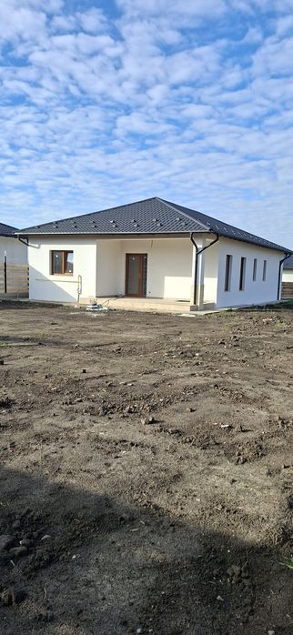 Case 101mp utili+beci+30 mp terase,650 mp teren