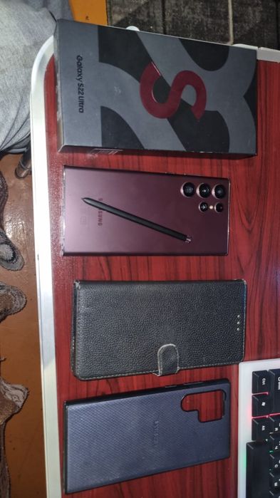 Продам Samsung s22 ultra 8/128
