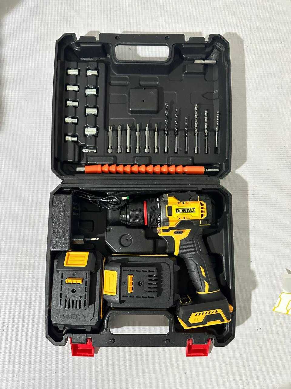 Бесщеточный Аккумуляторный дрель шуруповерт DeWALT 48 v.

-Тип патрон