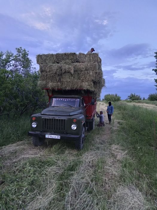 Грузавой автомобиль