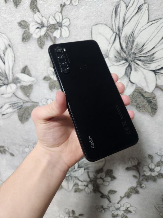 Rebmi Note 8 в хорошем состоянии