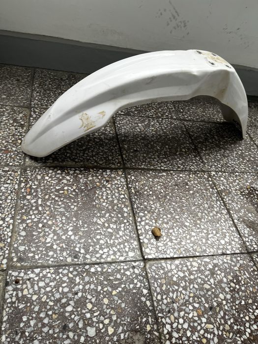 Продавам пластмаси за crf 250r 2009