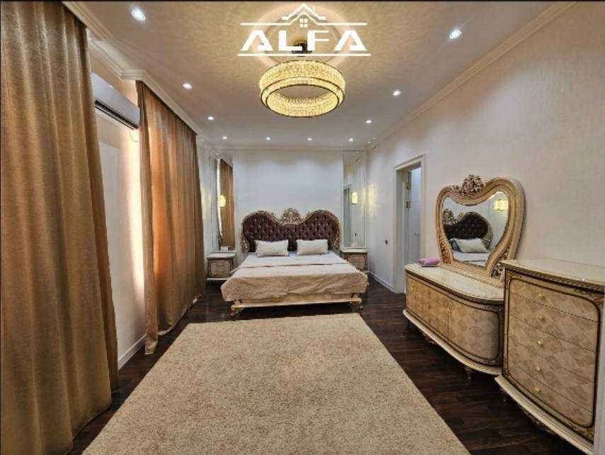 Buxoroda kvartira xonadon uy sotiladi 2 xonali 98m² 4-qavat.