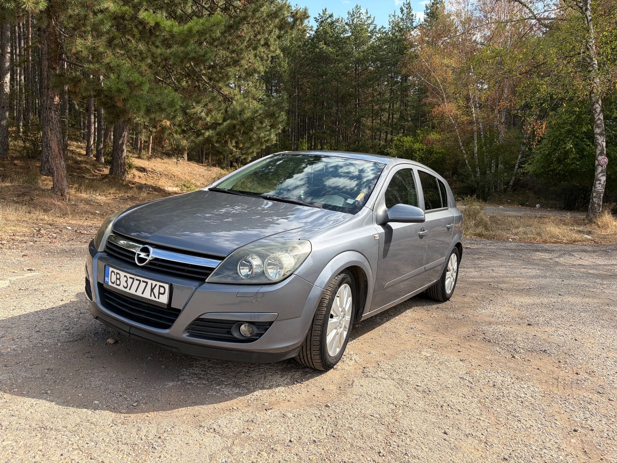 Продавам Опел Астра H 1.9 120
