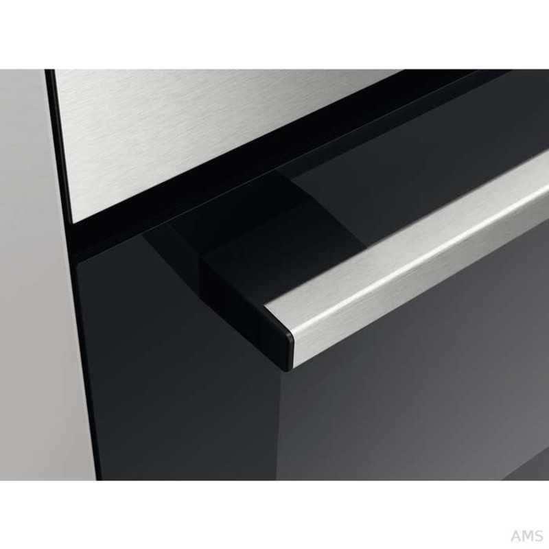 Фурна за вграждане управляваща ZANUSSI ZOFNC2X2