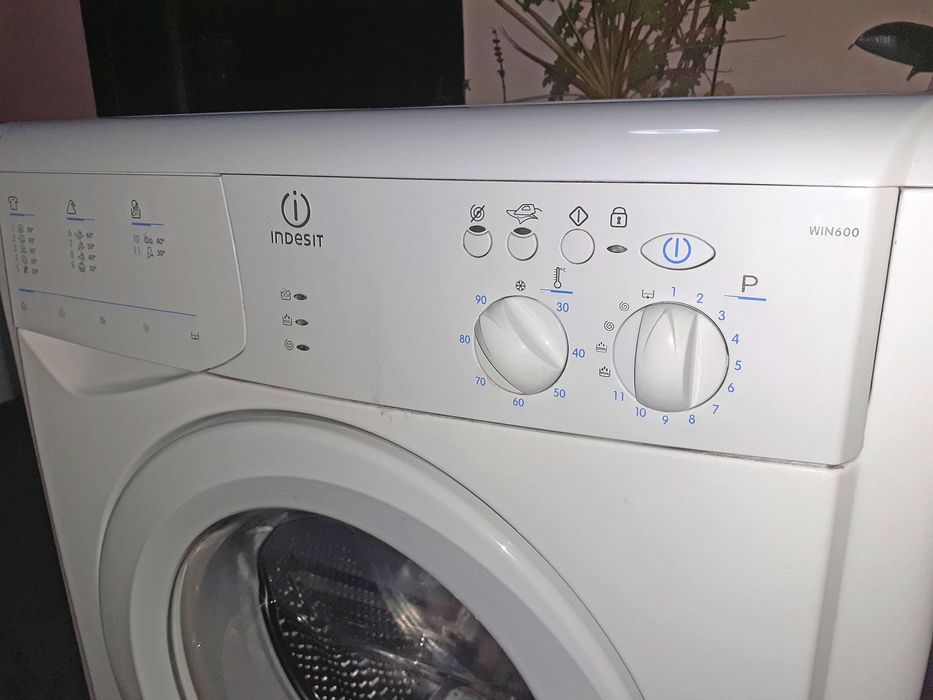 Пералня indesit WIN 600