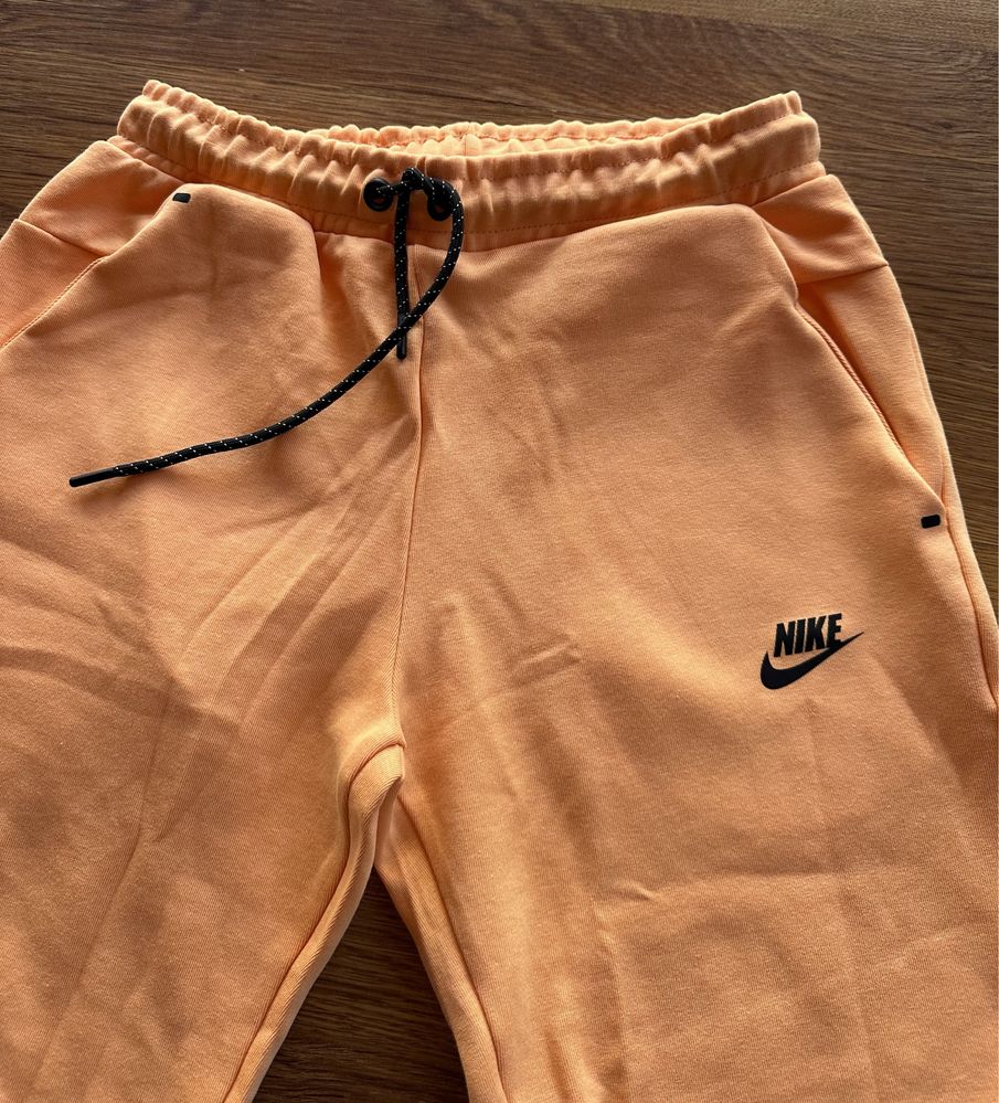 Мъжки,памучни,къси панталонки Nike в оранжево