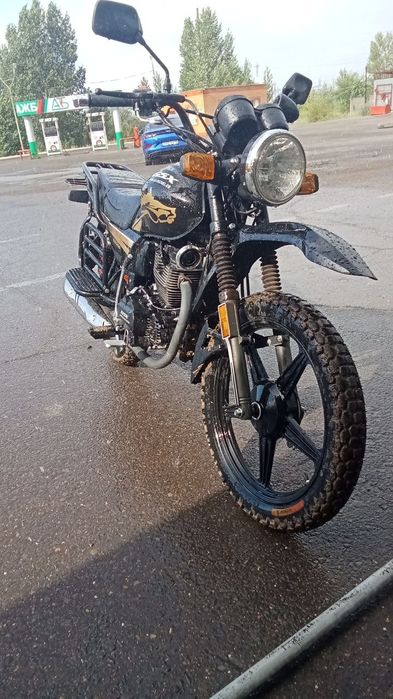 Продам мотоцикл SUZUKI GSX GS200