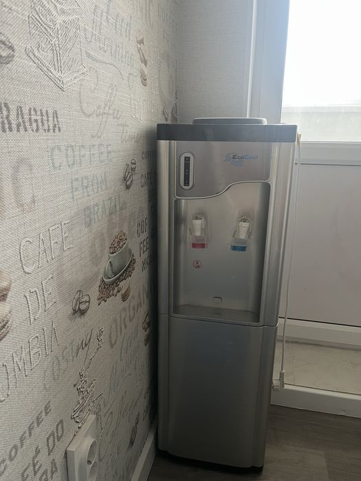 Напольный диспенсер кулер для воды