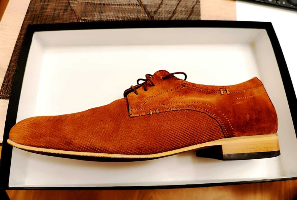 Мъжки обувки от естествена кожа (набук), цвят светло кафяво с номер 44