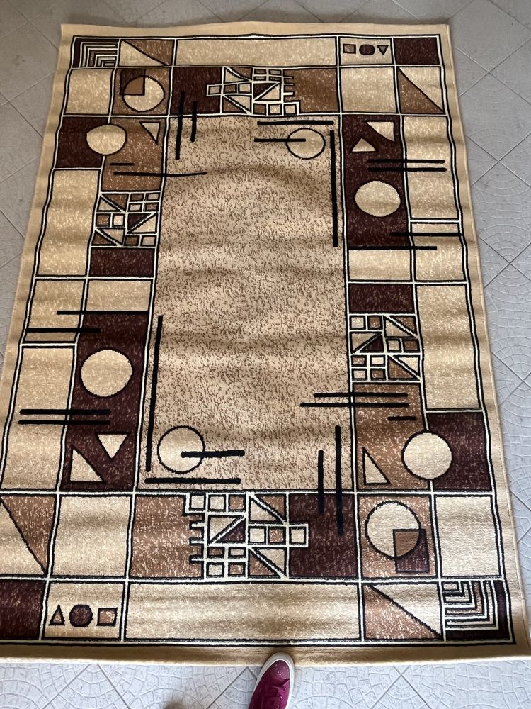 Килим 230 х 160 чисто нов