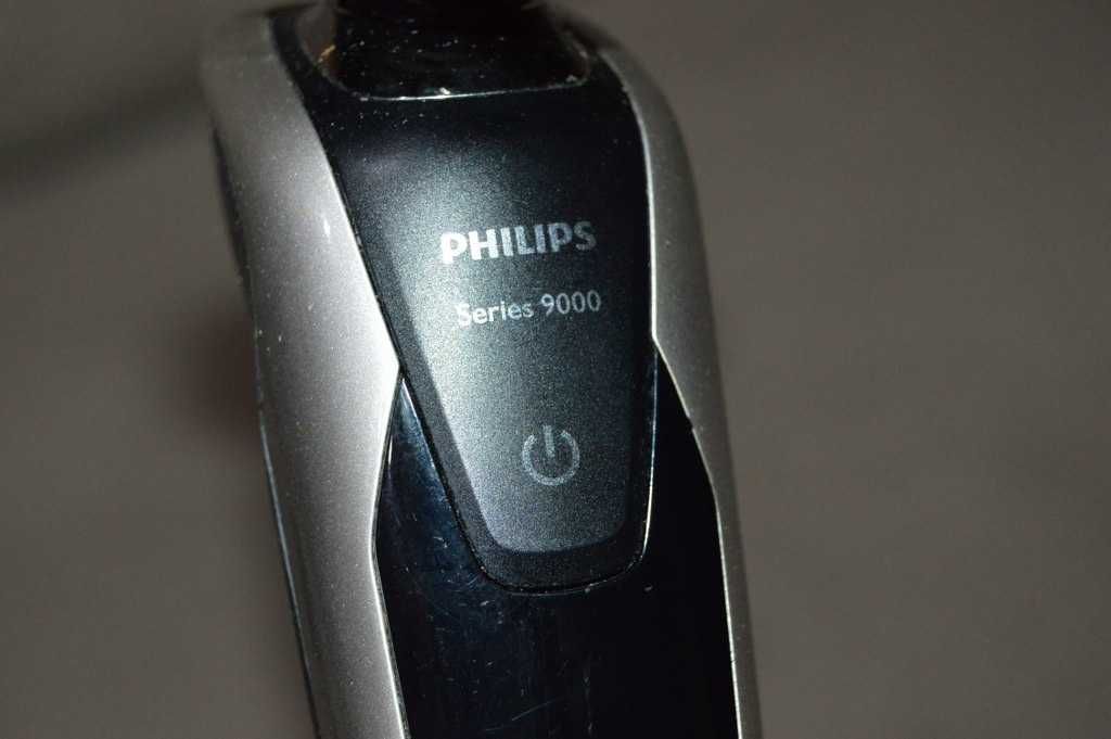 Aparat de ras barbierit PHILIPS Series 9000 S9041