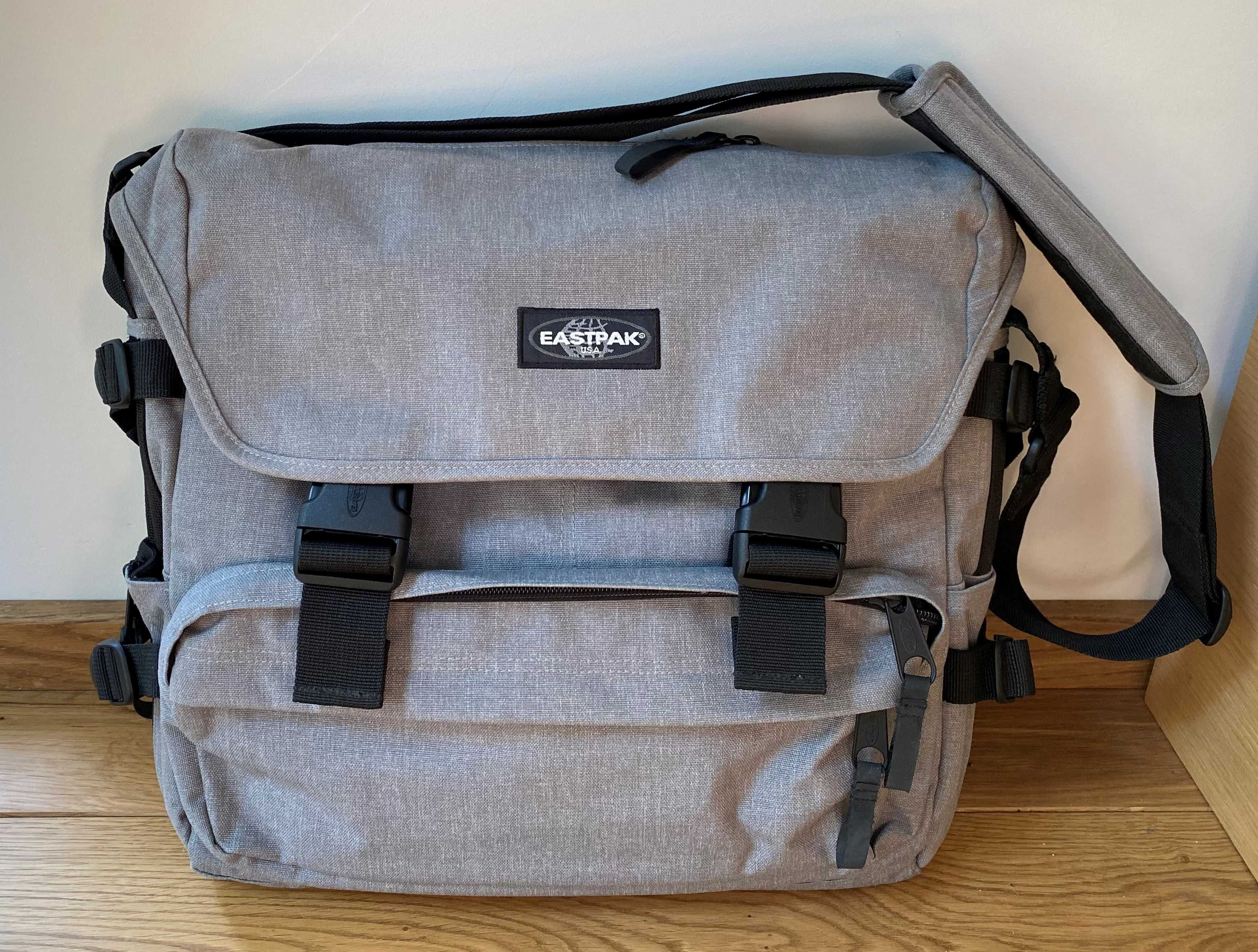 Чанта за лаптоп EASTPAK