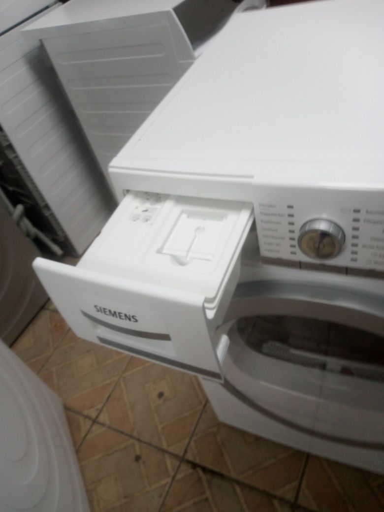 Като нова сушилня с термопомпа Сименс  Siemens IQ 700 А+++ 8кг  !!!